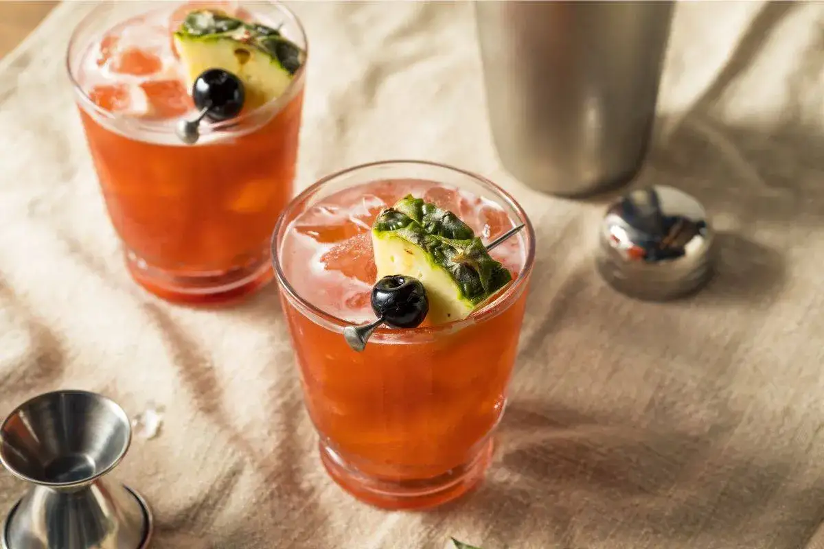 Najlepsze przepisy na drinki z Campari, które musisz spróbować