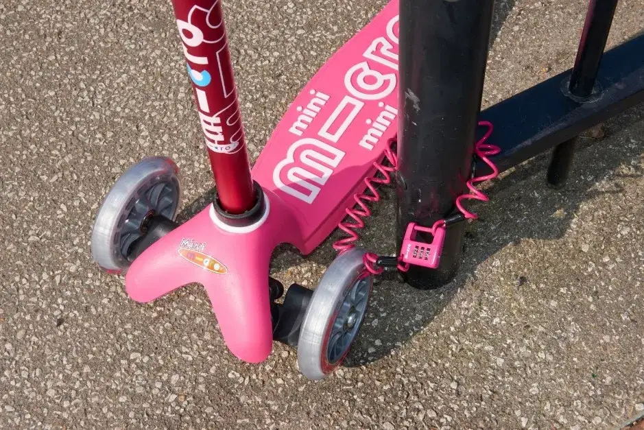 Kradzież hulajnogi? Zabezpiecz ją sprytnie i skutecznie!