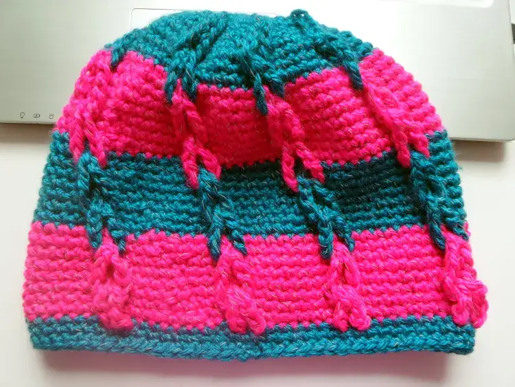 Jak zrobić czapkę na szydełku dla chłopca - proste kroki i porady