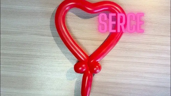 Serce z balonów na wesele: Prosty poradnik DIY, efekt zachwyca!