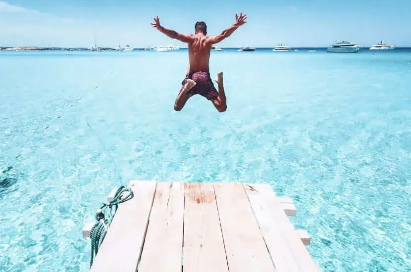 Ile trwa lot z Polski do Hiszpanii? Sprawdź, co wpływa na czas podróży