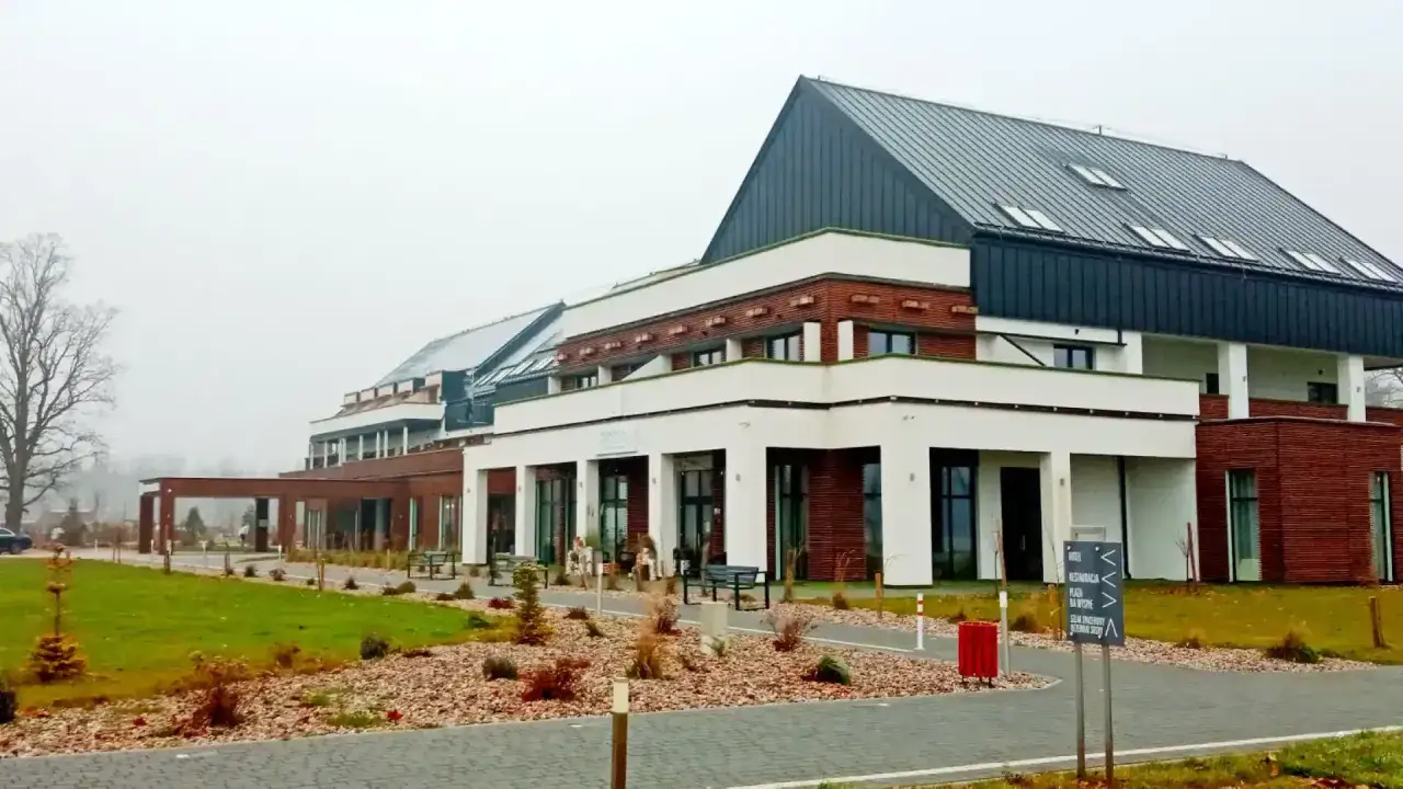 Hotel okolice Olsztyna: Polecane miejsca na wypoczynek w otoczeniu natury