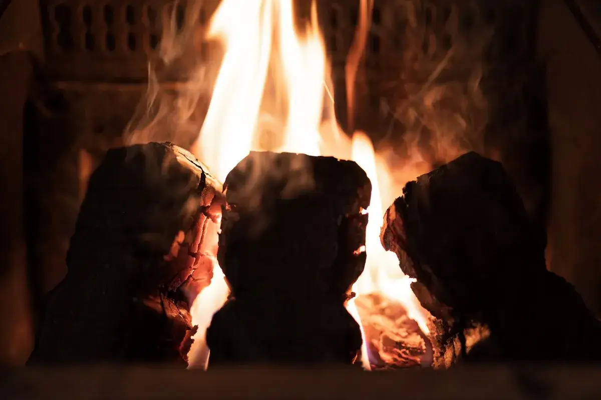 Brykiet torfowy do pieca - jak zwiększyć efektywność ogrzewania