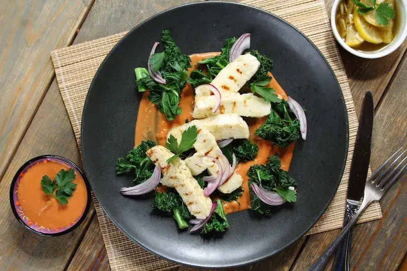 Jak przyrządzić ser halloumi - proste przepisy na pyszne dania