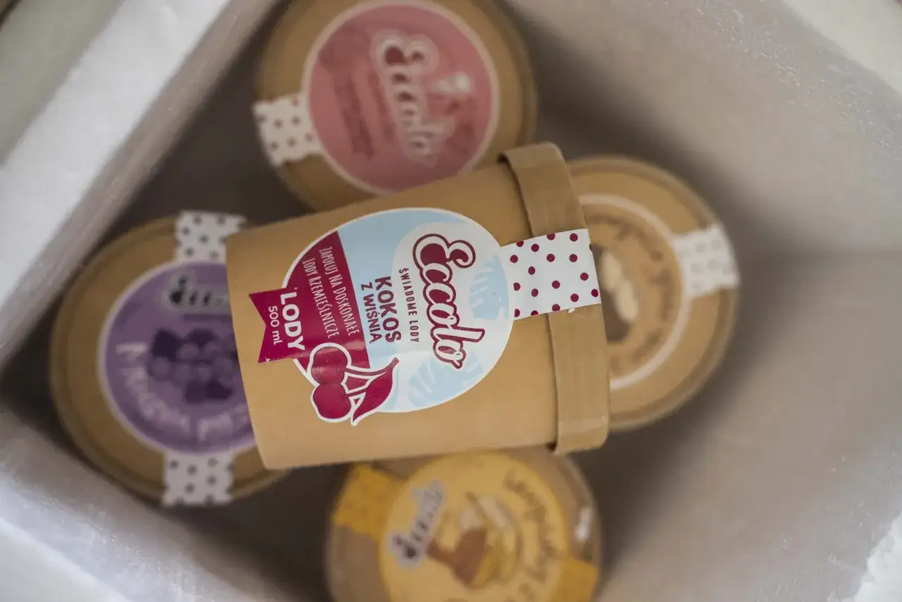 Lody nie rozmrożą się! Transport bez lodówki turystycznej