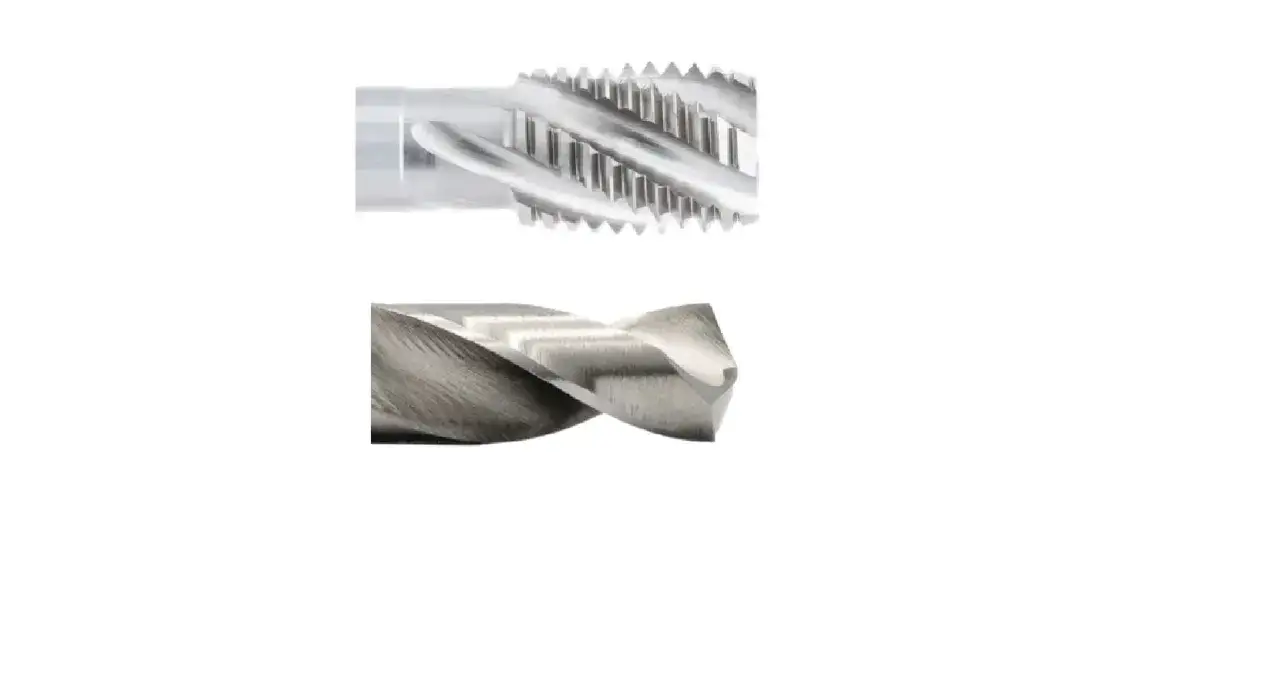 Zbliżenie na gwintownik i wiertło spiralne.