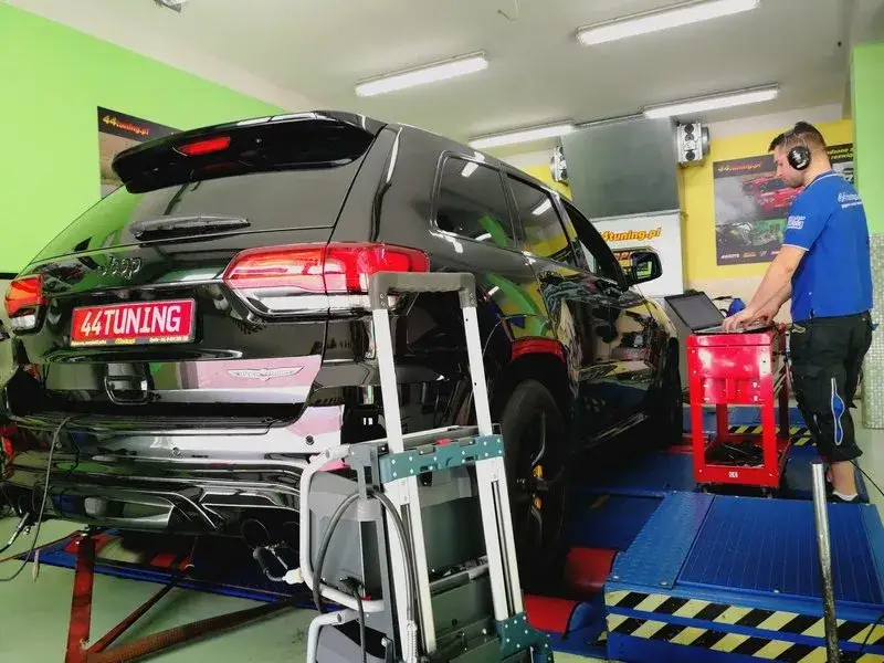 Ile kosztuje chip tuning w 44tuning? Sprawdź ceny i opcje tuningowe