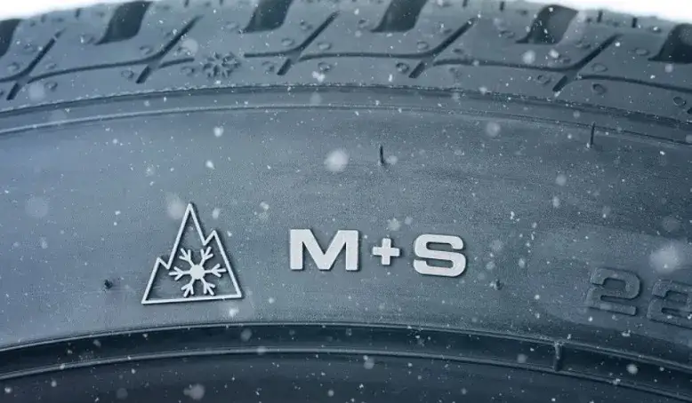 Jak rozpoznać opony wielosezonowe? Symbol 3PMSF i M+S