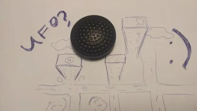 Klips na ubraniu? Jak zdjąć magnes bezpiecznie, unikając farby