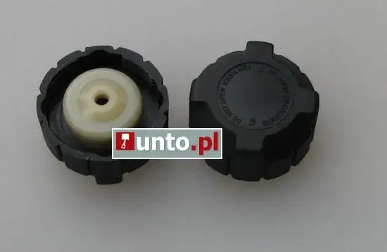 Jak sprawdzić korek chłodnicy? Prosta diagnoza ratuje silnik!