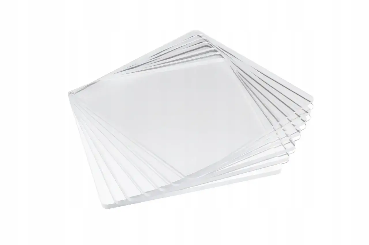 Ile kosztuje pleksi na dach? Sprawdź ceny i ukryte koszty