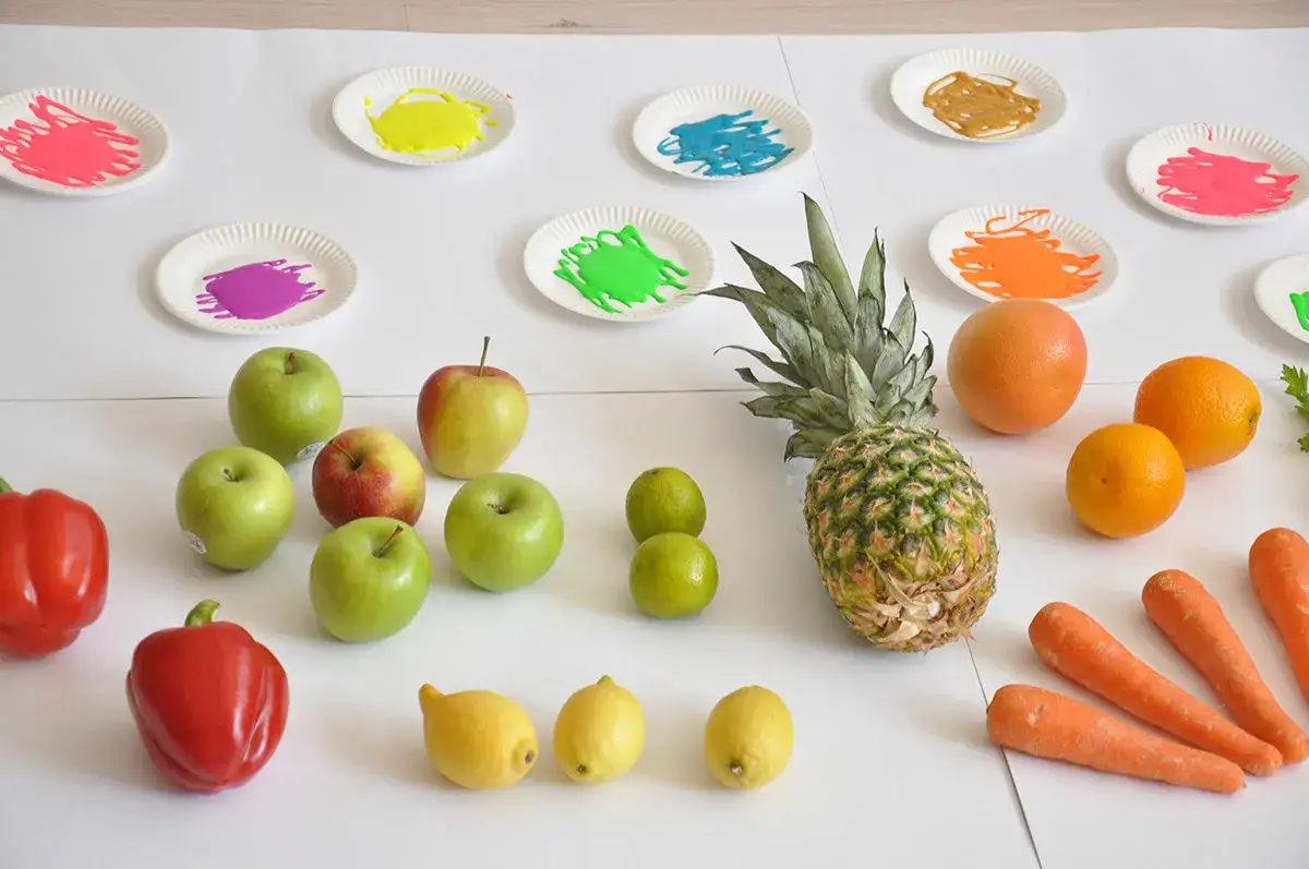 Eksperymenty z owocami dla dzieci: Proste, bezpieczne i naukowe zabawy