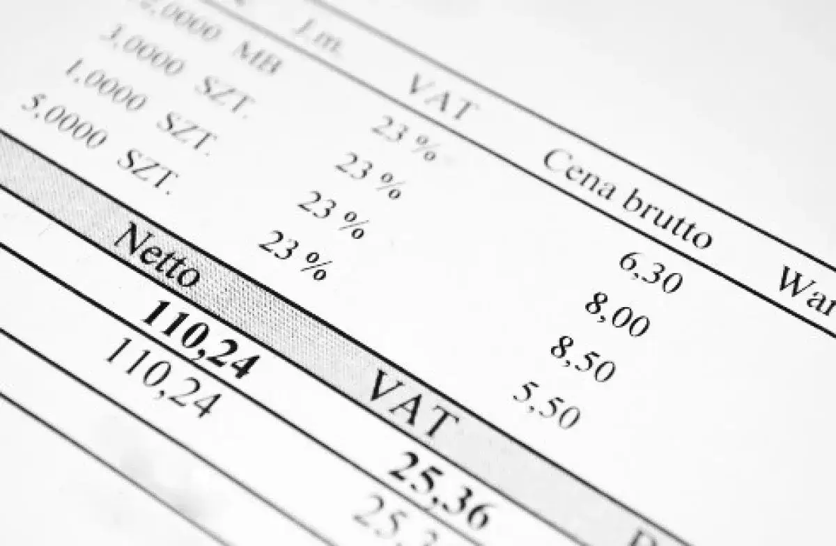 Ile kosztuje wystawienie faktury? Realne ceny i wybór dla Twojej firmy