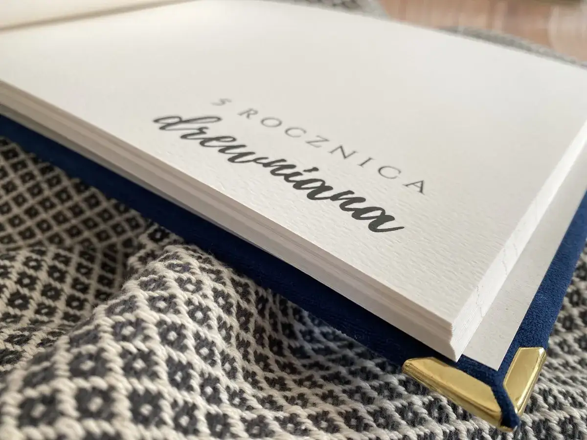 Księga 50 pierwszych rocznic: najlepszy sposób na utrwalanie wspomnień