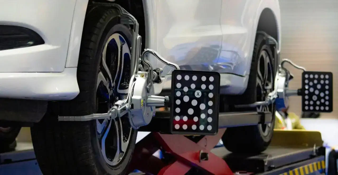 Czy po wymianie maglownicy trzeba ustawiać zbieżność, aby uniknąć problemów?