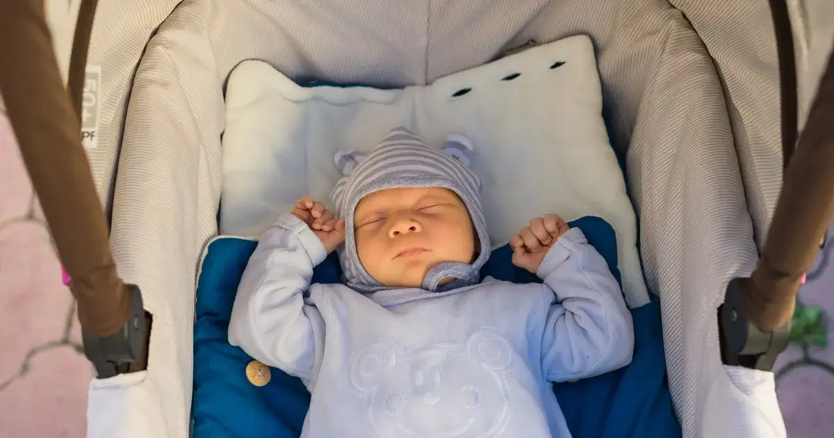 Czy z 2 tygodniowym dzieckiem można jechać w gości bez obaw?