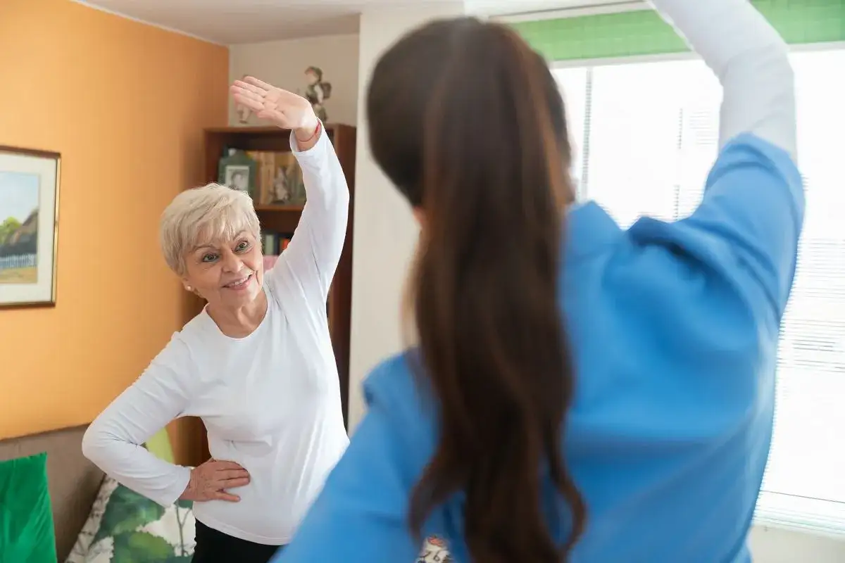 Ile kosztuje godzina rehabilitacji w domu? Sprawdź ceny i czynniki wpływające na koszty