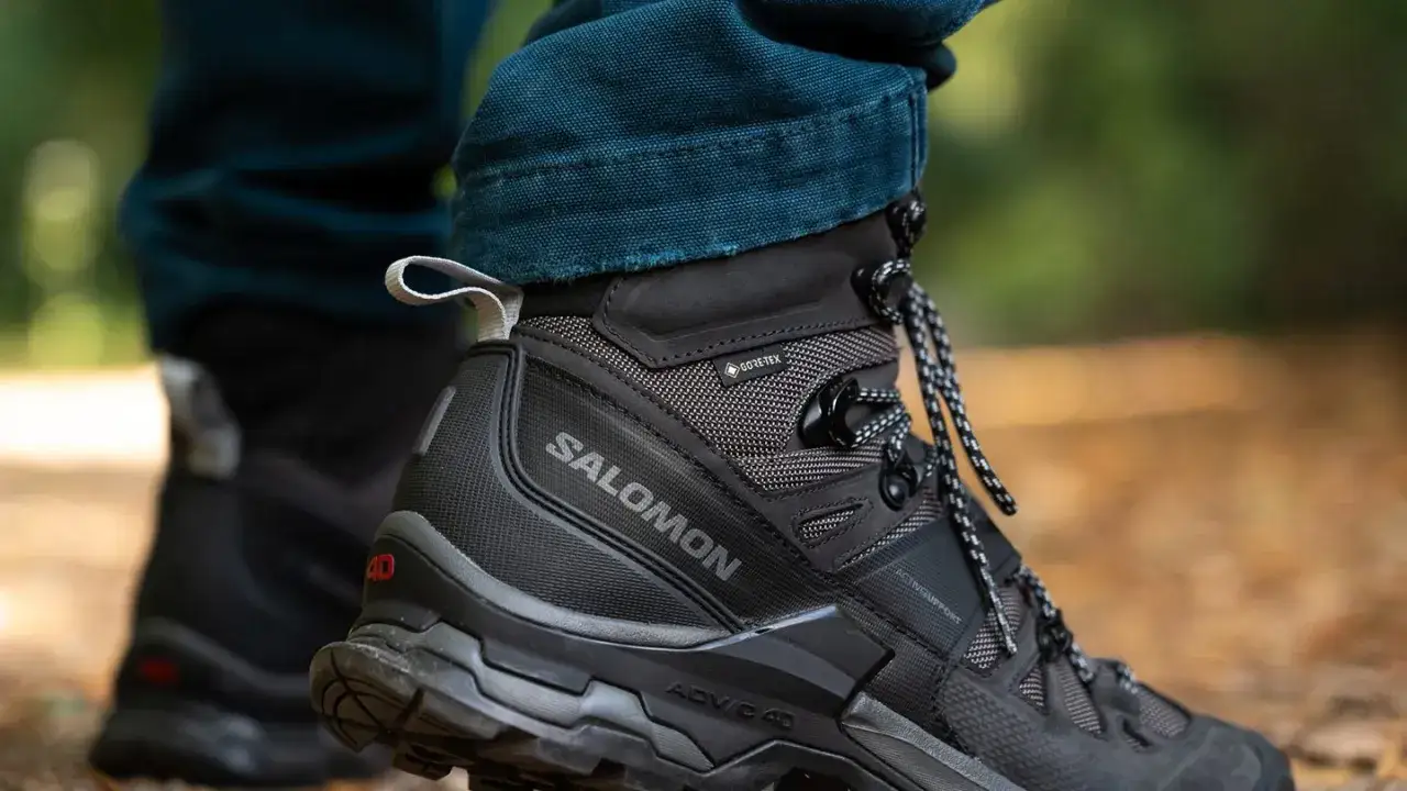 Las mejores botas de montaña Salomon para tus aventuras al aire libre