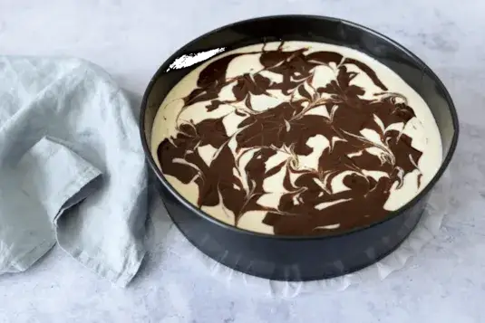 Przepis na sernik Izaura – prosty sposób na idealne ciasto bez błędów