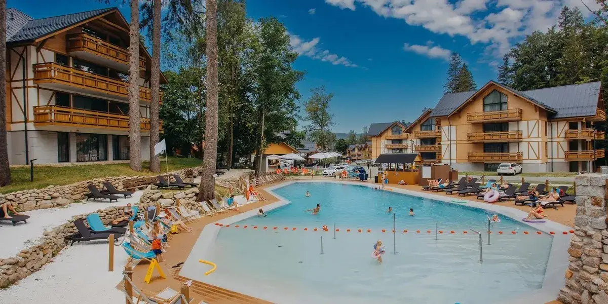 Hotel z aquaparkiem na Dolnym Śląsku: Top oferty dla miłośników