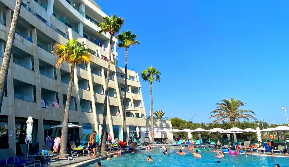 Najlepsze hotele na Majorce dla rodzin z dziećmi - uniknij rozczarowania