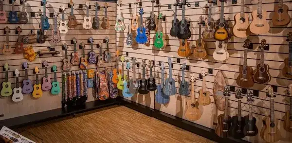 Ukulele tenorowe czy koncertowe - wszystko co musisz wiedzieć o wyborze