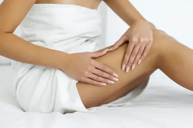 Skuteczne sposoby na usunięcie cellulitu z nóg i poprawę skóry