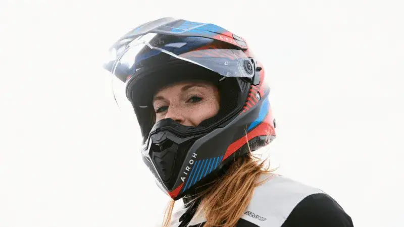 Jaki kask na turystyczne enduro – wybierz najlepszy model dla siebie