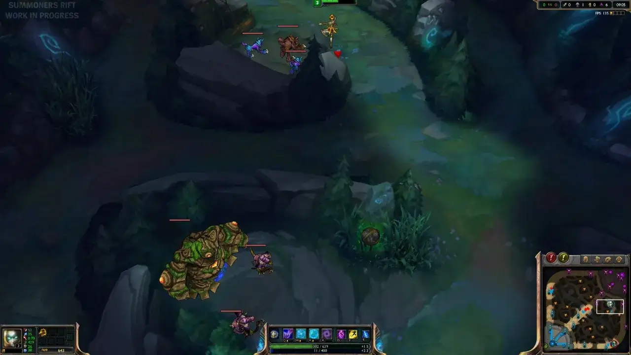 Widok z gry League of Legends na mapie Summoner's Rift, z potworami i graczami.