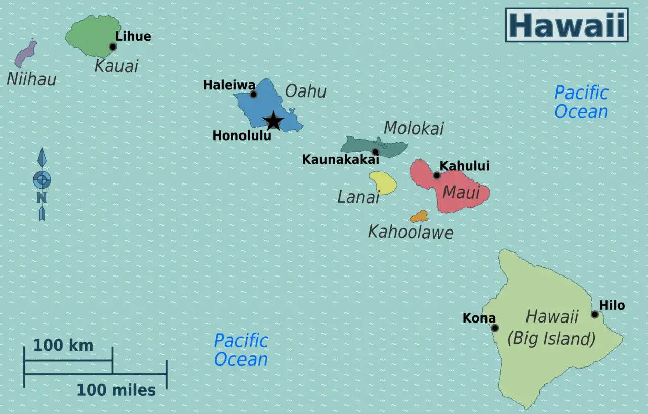 Mapa pokazuje, gdzie leżą Hawaje na mapie Pacyfiku, z zaznaczonymi wyspami: Kauai, Oahu, Maui, Molokai, Lanai, Kahoolawe i Hawaii (Big Island).