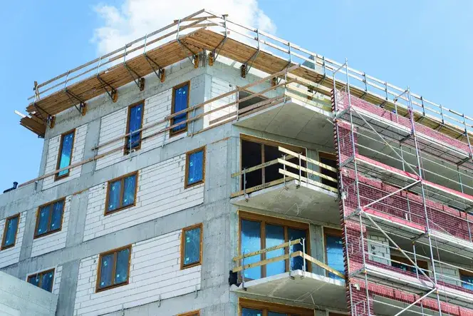 Jaką zaprawę wybrać do silikatów? Kluczowe właściwości i zastosowanie