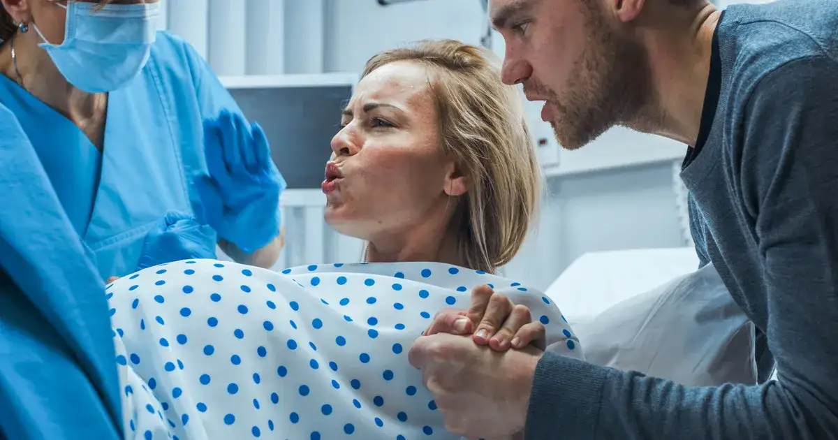 Jakie powinno być rozwarcie do porodu – co musisz wiedzieć przed chwilą narodzin