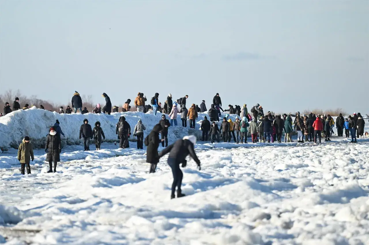 Zamarzanie Bałtyku: Czy lód na morzu to przeszłość czy przyszłość?