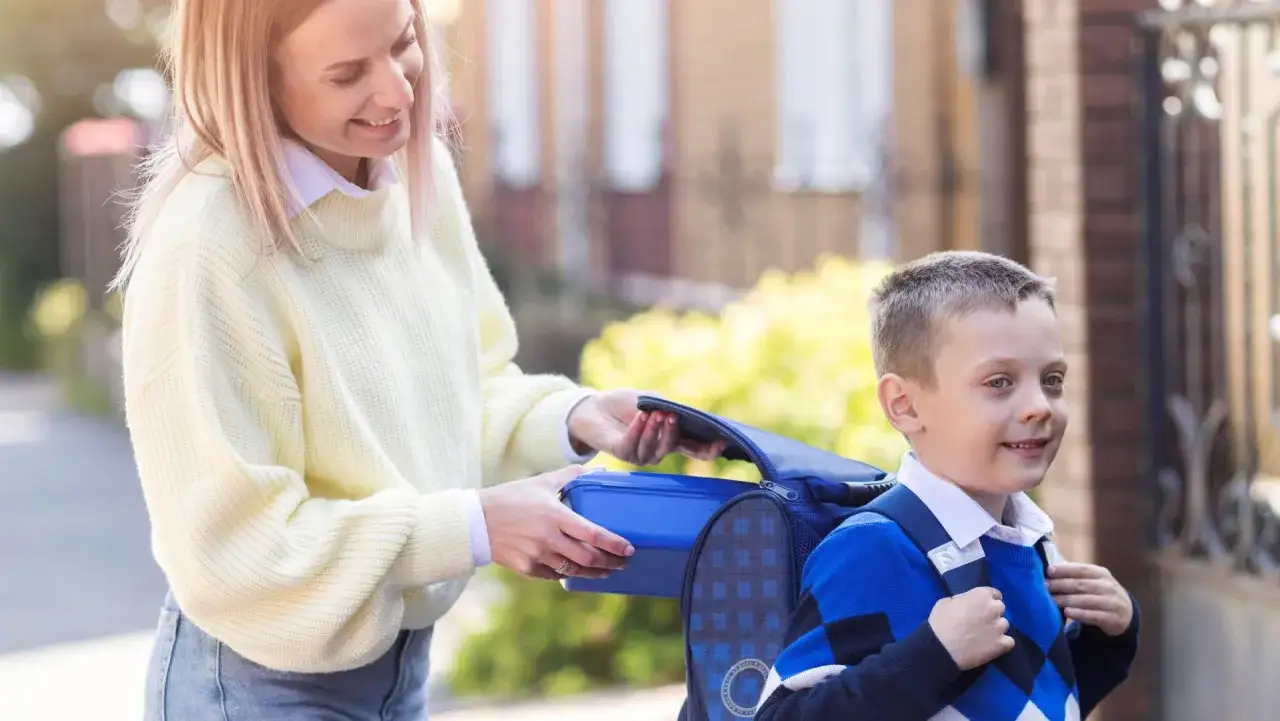 Wyprawka szkolna dla kogo przysługuje? Sprawdź, kto może otrzymać wsparcie