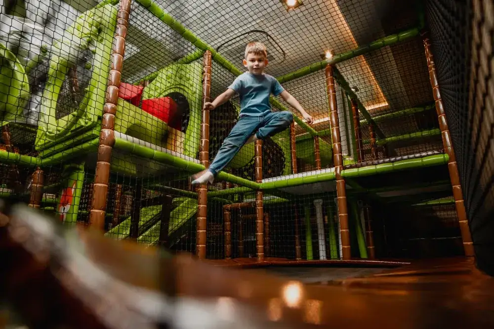 Kaszuby z dziećmi: Najlepsze atrakcje dla rodzin na spędzenie czasu