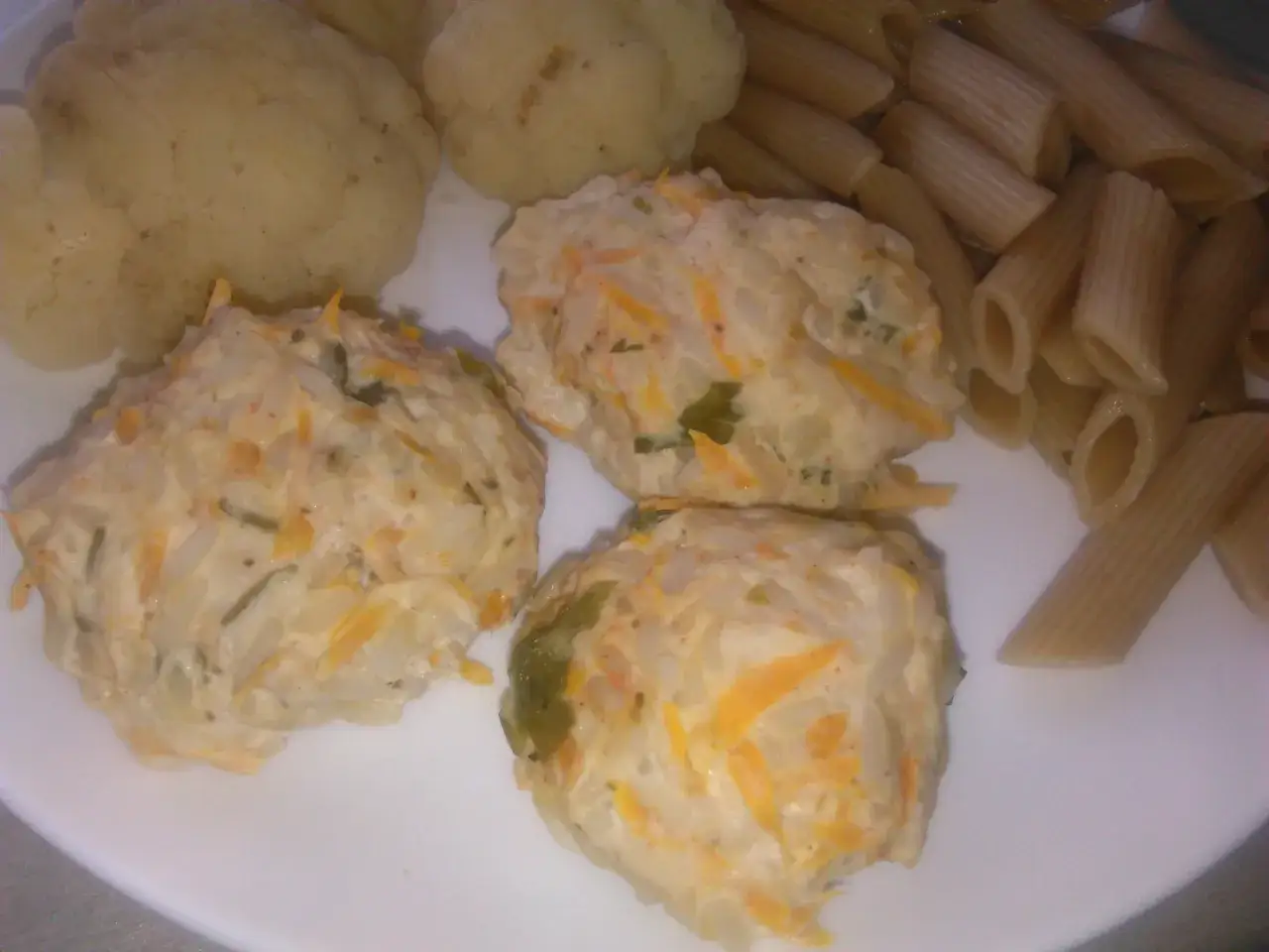 Pulpety drobiowe na parze – zdrowy i prosty przepis na obiad