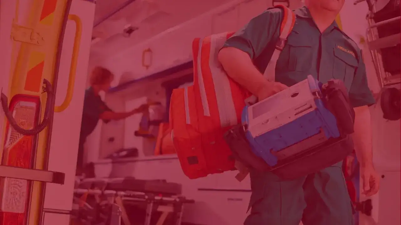 Jak zostać ratownikiem medycznym: kluczowe kroki i wymagania