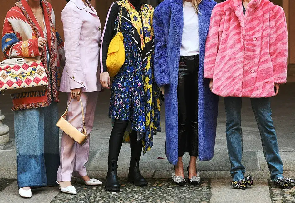 Jak ubierać się modnie? Proste zasady i sekrety stylistów