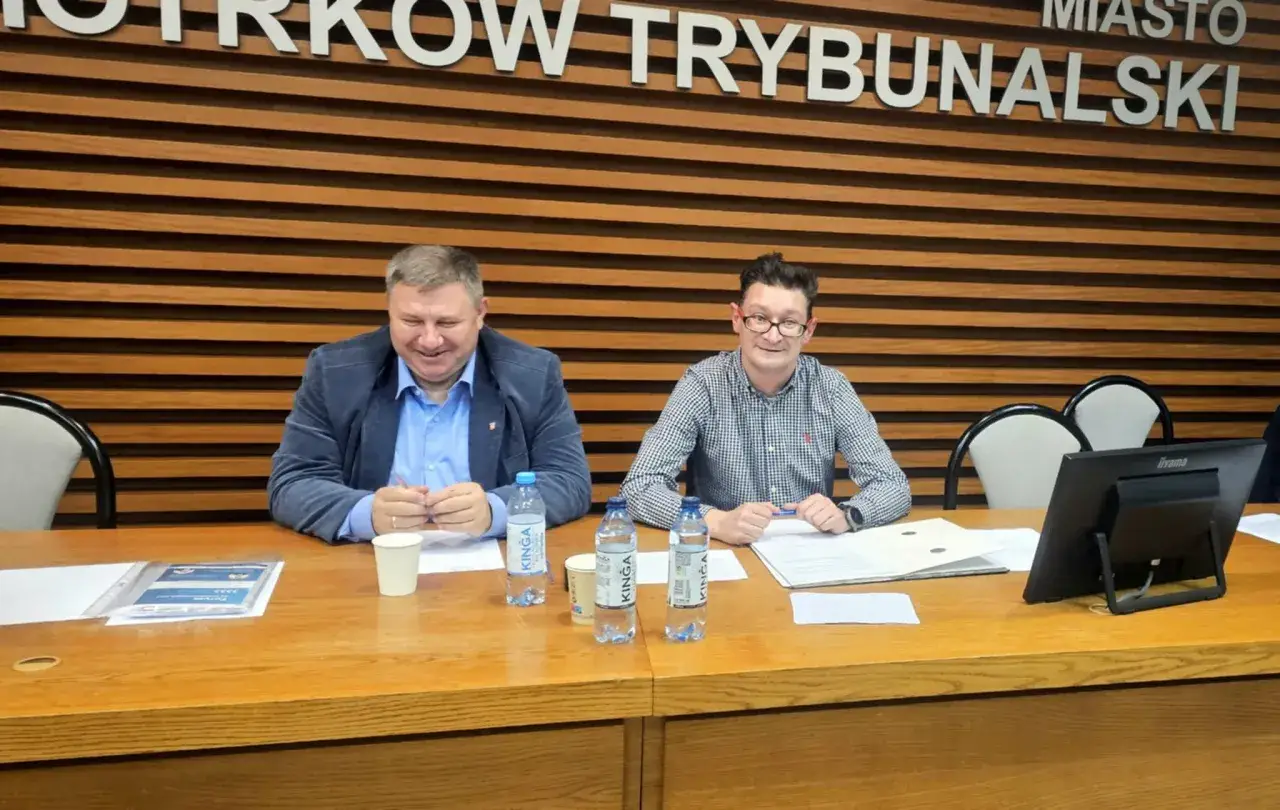 Co to jest rada osiedla i jak wpływa na życie mieszkańców?