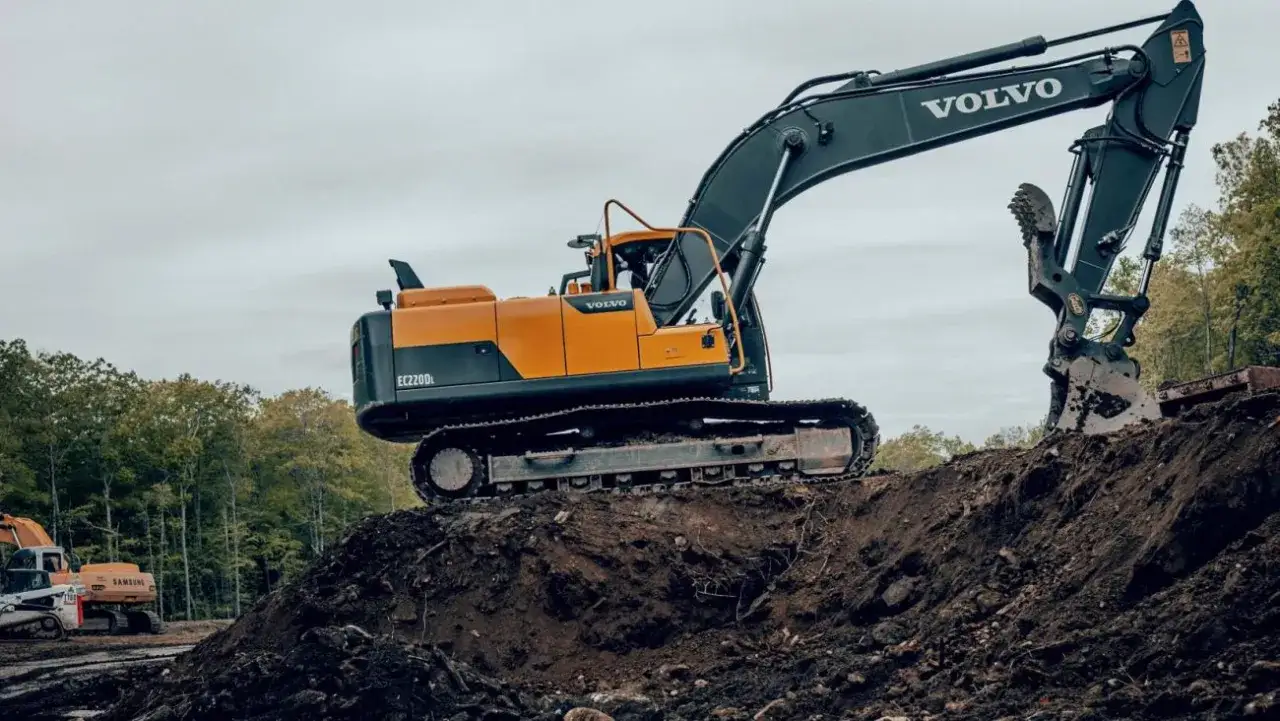 Ile kosztuje wynajem koparki? Ceny, które mogą cię zaskoczyć