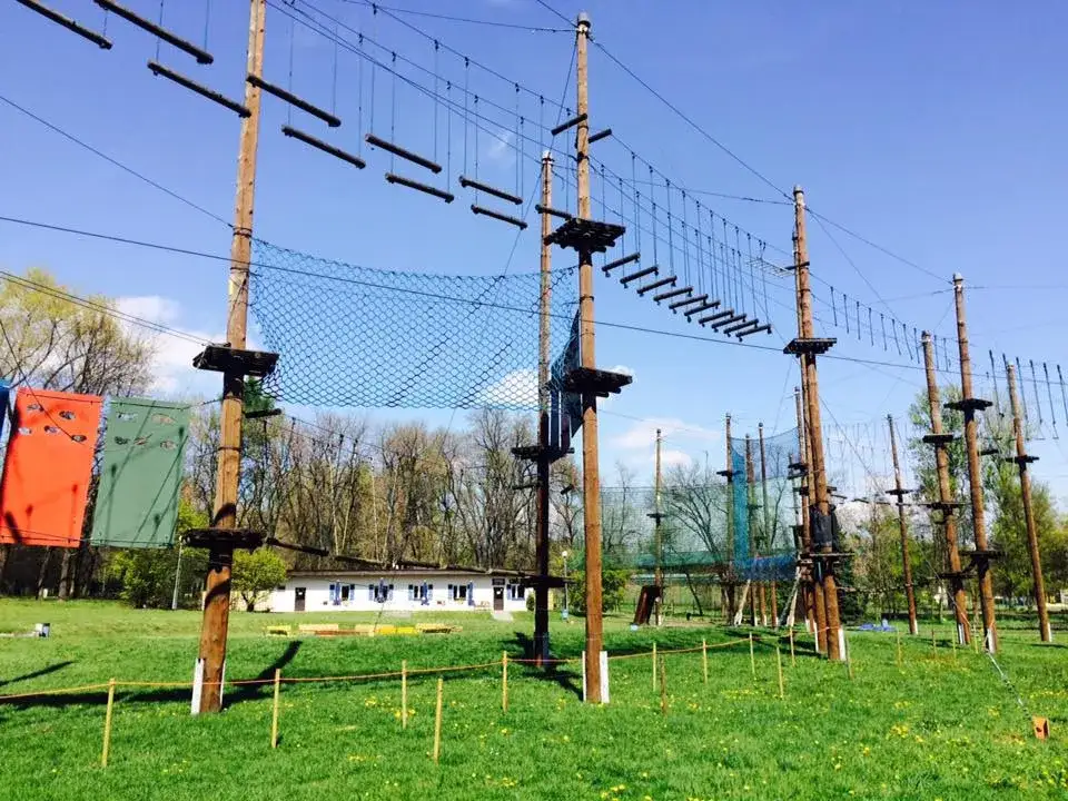 Cennik parku linowego w Chorzowie – poznaj ceny biletów i atrakcje