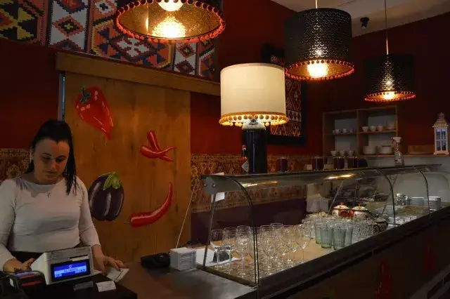 Gdzie zjeść w Tomaszowie Mazowieckim? Najlepsze restauracje czekają