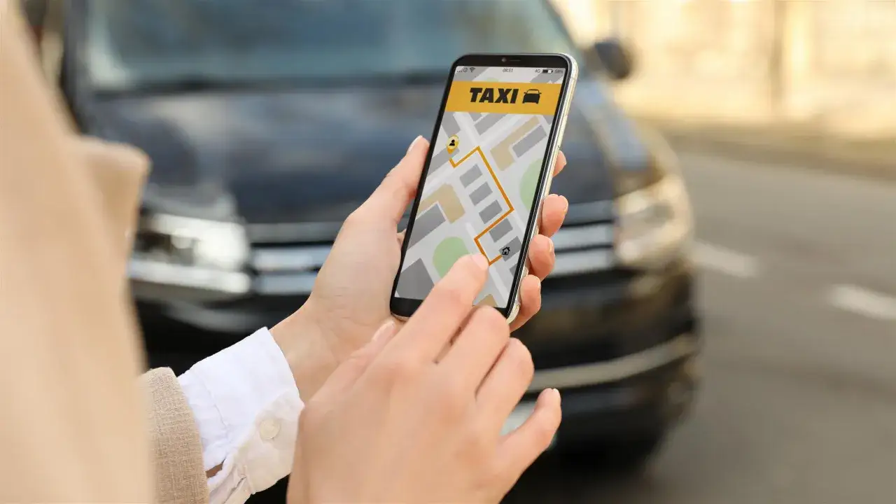 Jakie są taryfy taxi w niedzielę? Sprawdź różnice w cenach