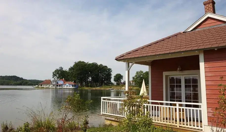 Domek nad jeziorem Zachodniopomorskie: Gdzie szukać i jak rezerwować?