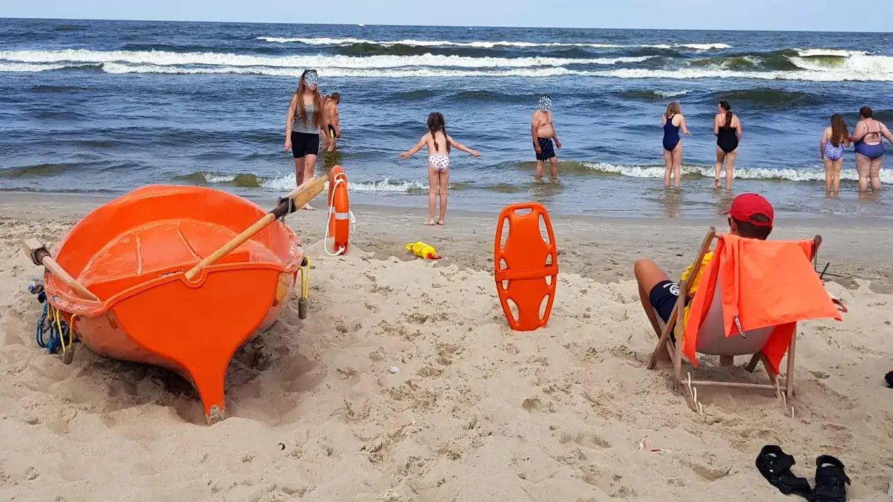 Czy kąpiel w Bałtyku jest bezpieczna? Dowiedz się co musisz wiedzieć