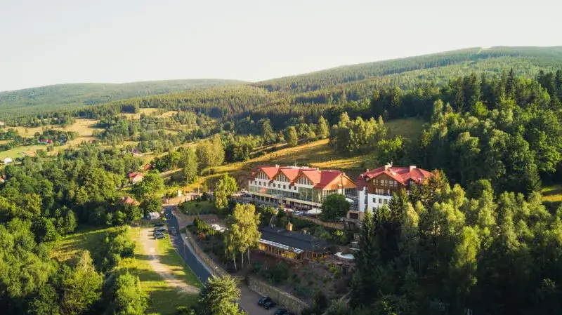 Biały Kamień w Świeradowie-Zdroju to tajemnica, którą odkryjesz!