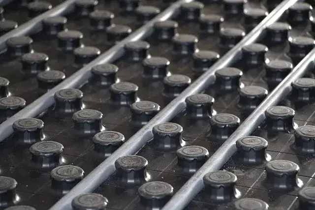 Jaka fuga do płytek 60x60 na ogrzewanie podłogowe, aby uniknąć problemów?