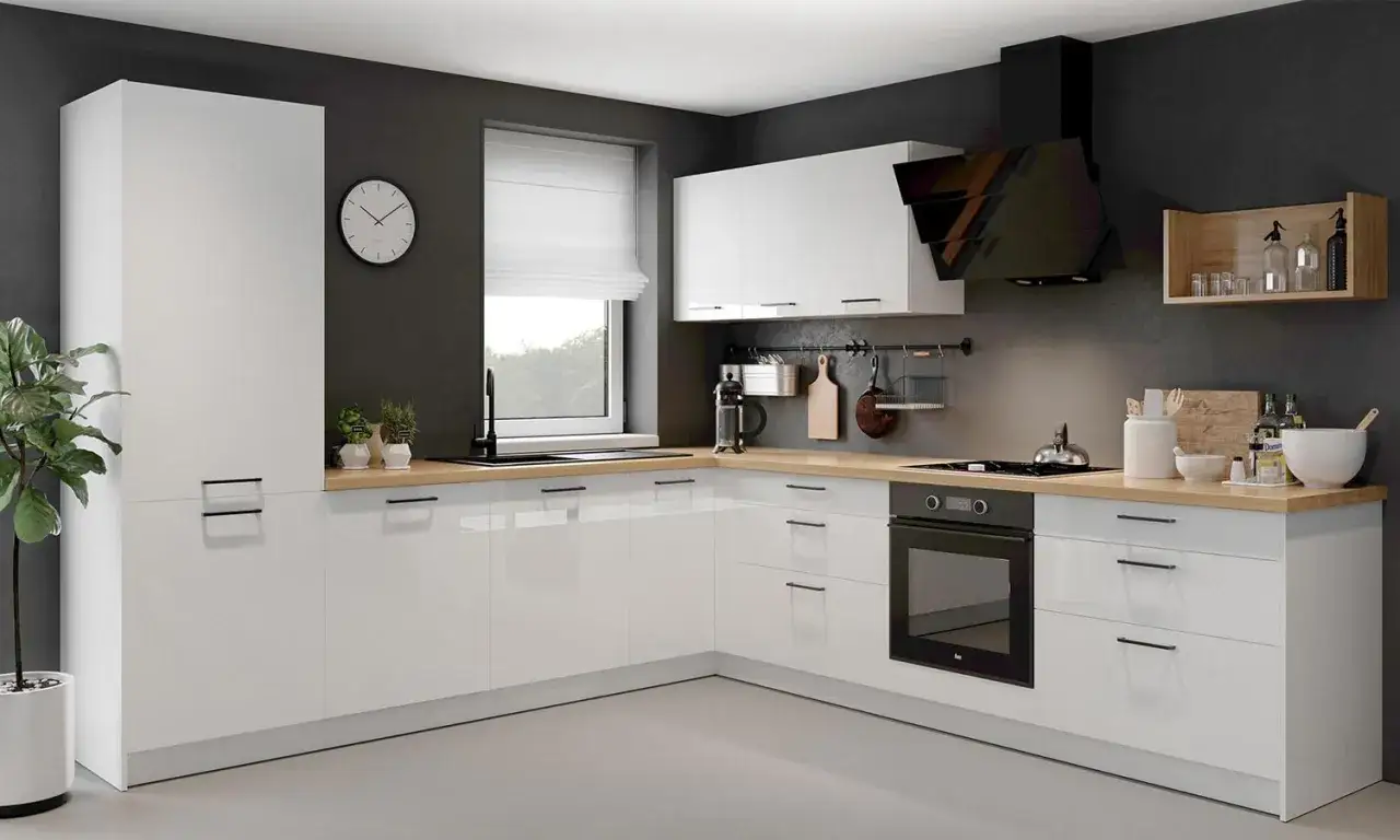 Jak pomalować kuchnię z białymi meblami? Kolory i porady