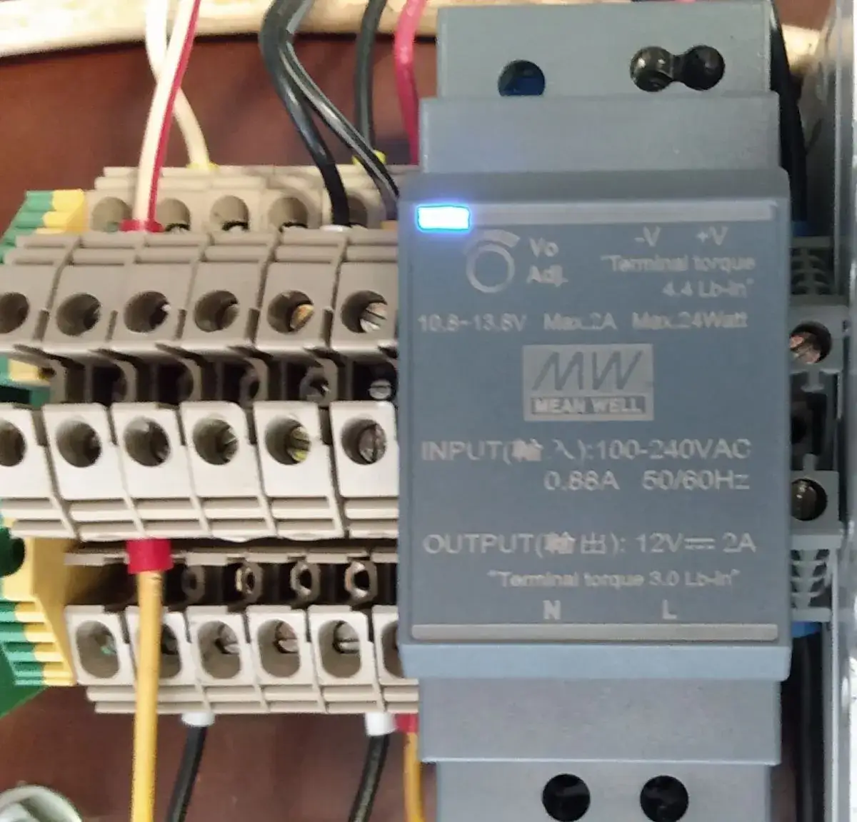 Jak prawidłowo zamontować diody LED 24V samochodowe - praktyczny poradnik