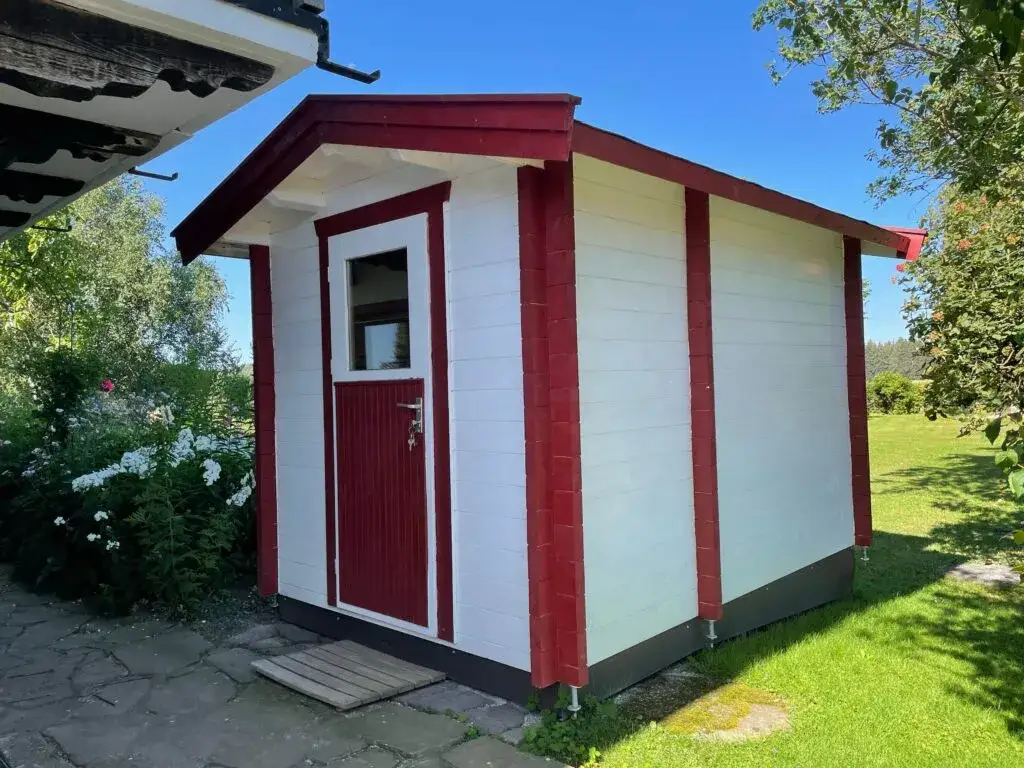 Jaki kolor domku na działce wybierać, aby uniknąć błędów?